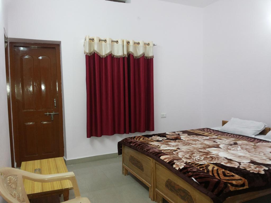 Suma Guest House Bodh Gaya Exteriör bild
